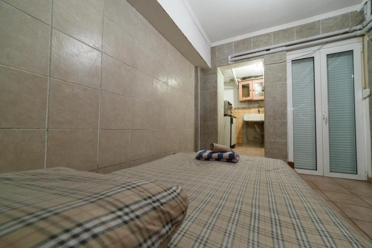 Private Flat For 2 Or 3 With Back Yard Near Exarhia Square And Archaelogical Museum Apartment Athens Luaran gambar