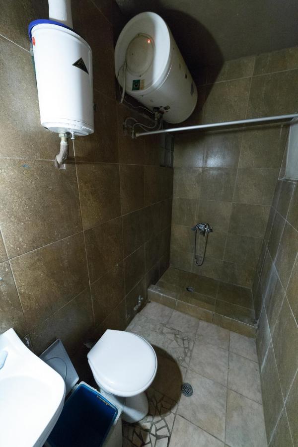 Private Flat For 2 Or 3 With Back Yard Near Exarhia Square And Archaelogical Museum Apartment Athens Luaran gambar